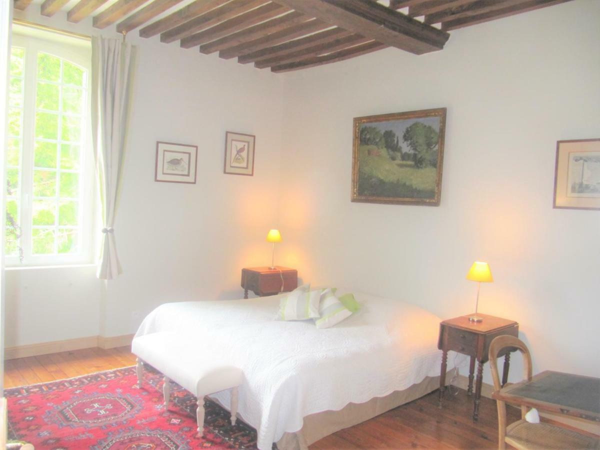 Bed & Breakfast Chateau Les Cedres Bretteville-l'Orgueilleuse Екстер'єр фото