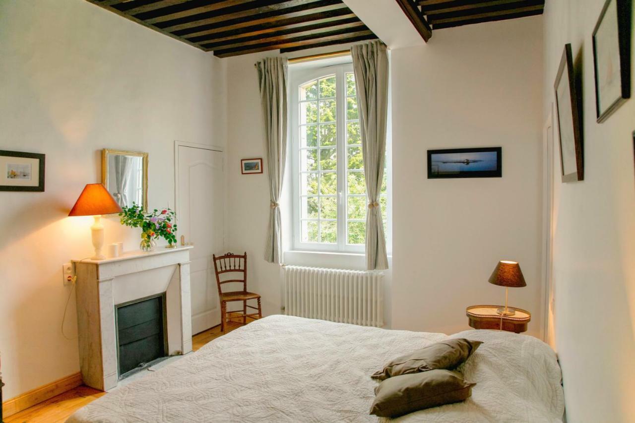 Bed & Breakfast Chateau Les Cedres Bretteville-l'Orgueilleuse Екстер'єр фото