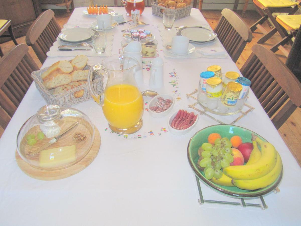 Bed & Breakfast Chateau Les Cedres Bretteville-l'Orgueilleuse Екстер'єр фото